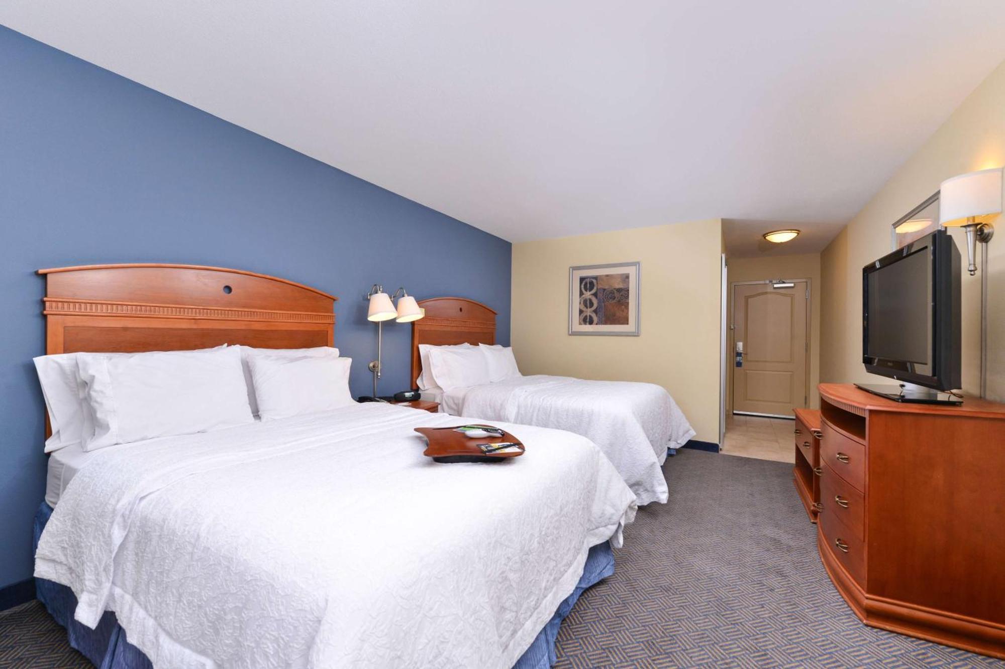 Hampton Inn Еванстън Екстериор снимка