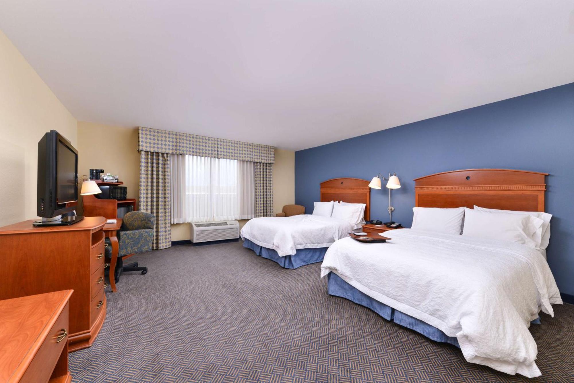 Hampton Inn Еванстън Екстериор снимка