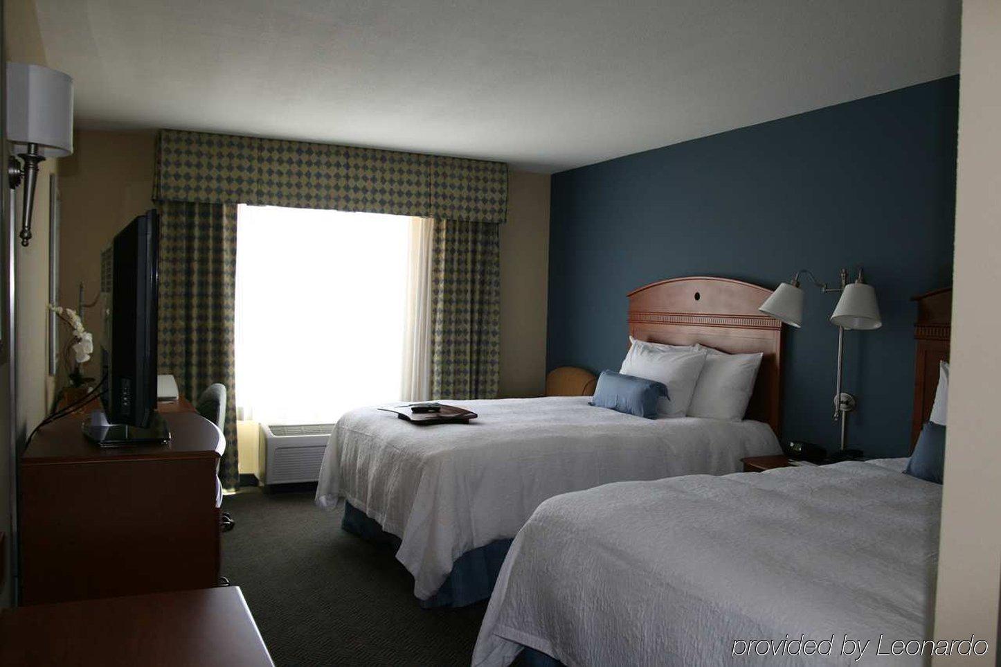 Hampton Inn Еванстън Стая снимка